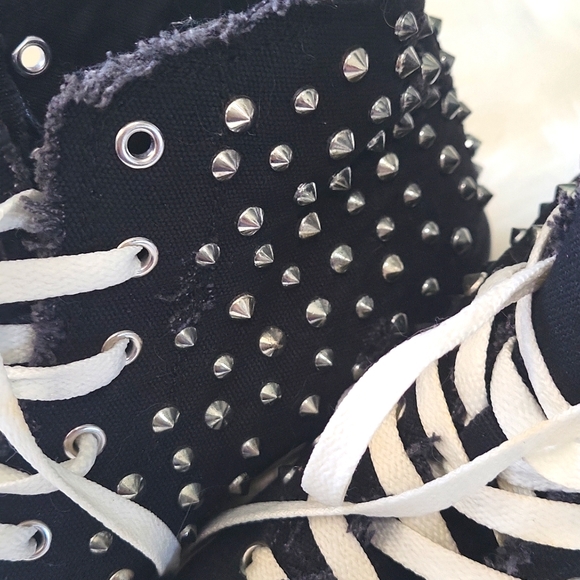 Zara style converse sneakers 👟 - Picture 14 of 17